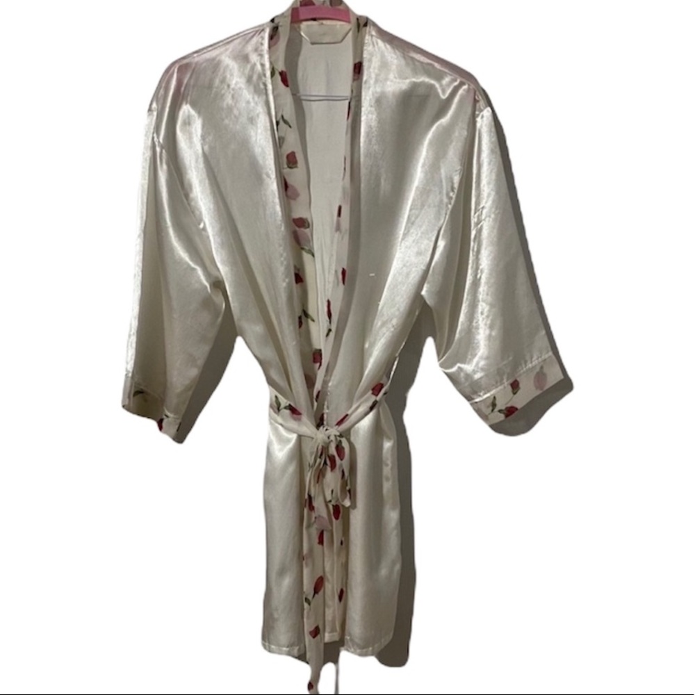 YVES ROCHER WHITE SATIN SHORT ROBE